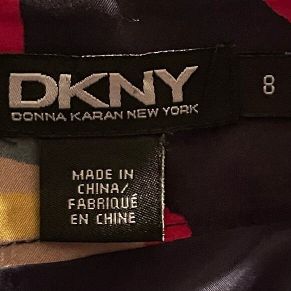 DKNY Bold Abstract Floral Print Office To Date Night Skirt NWOT Size 8 - Picture 8 of 12